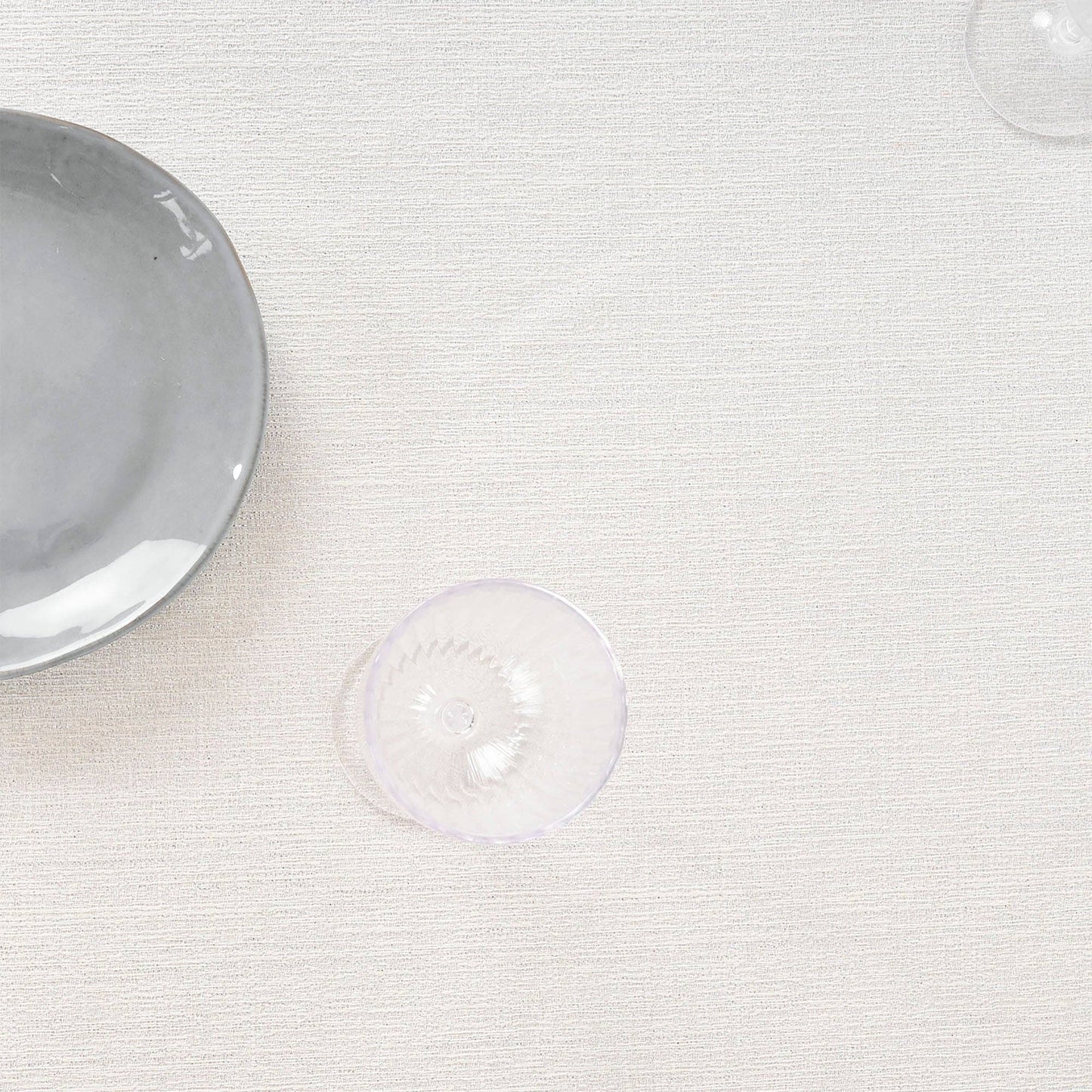 Natural jacquard tablecloth with silver thread