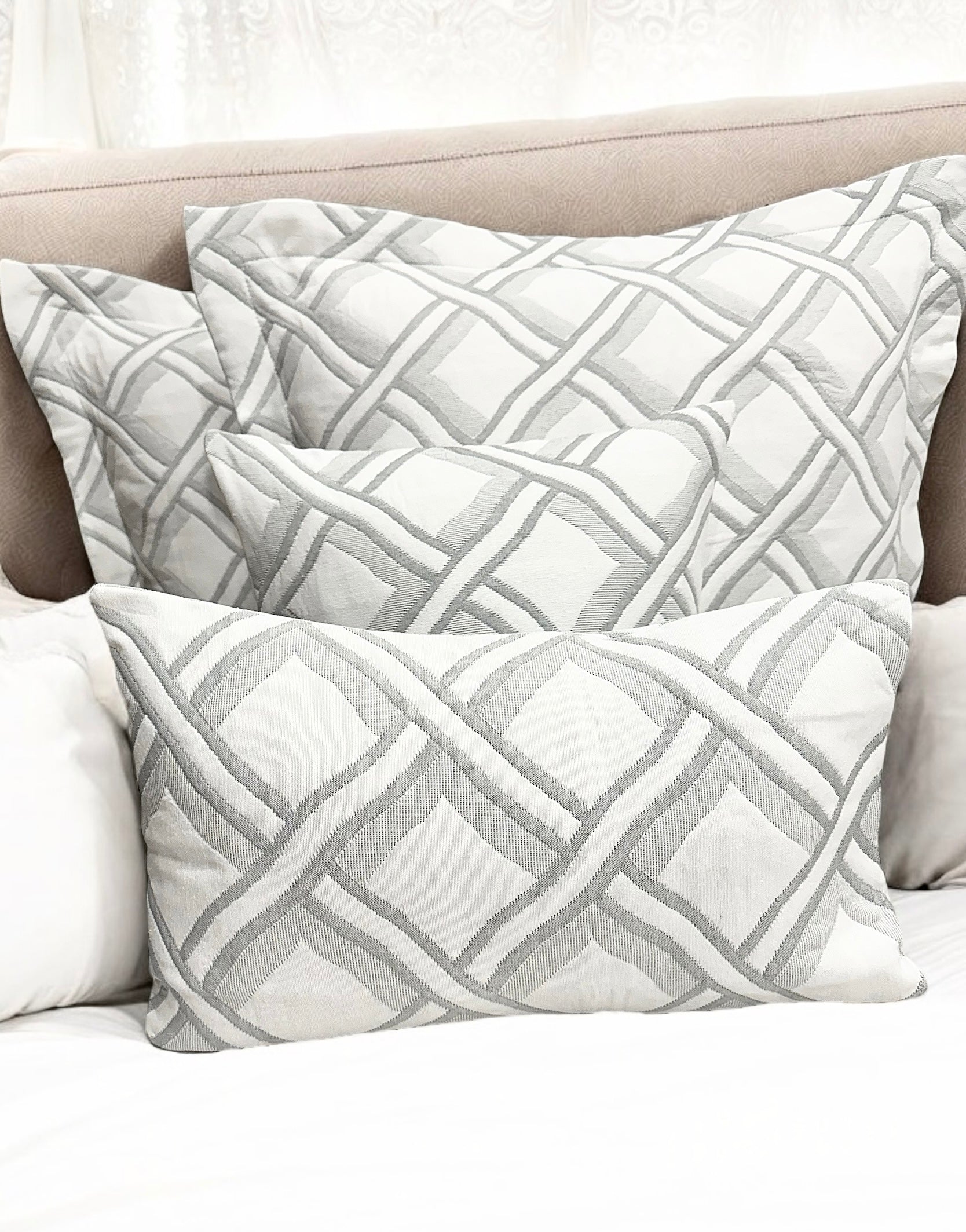 Coussin Lorenzo gris - Maison porcel  | Porcelaine