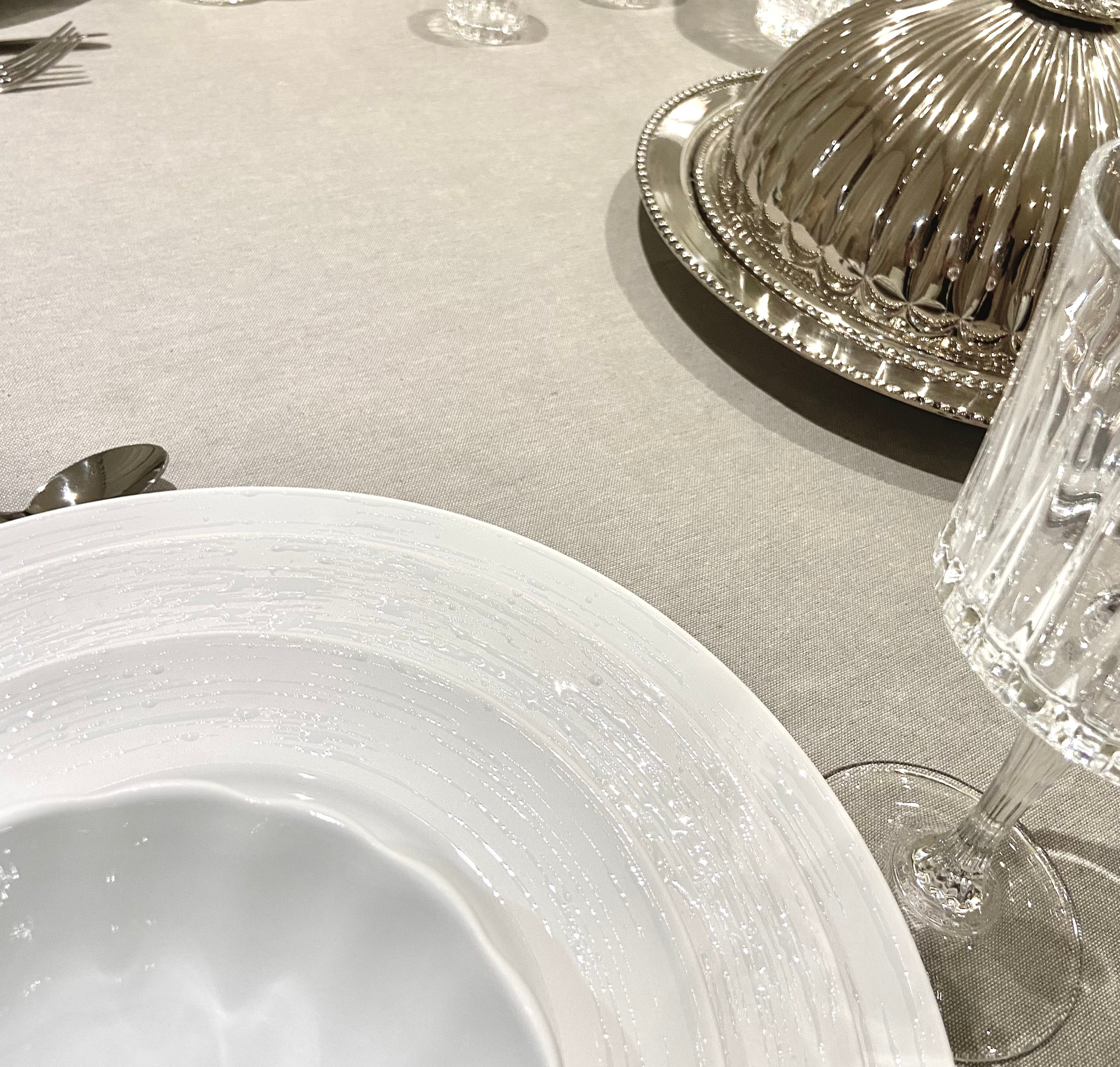 White tears soup plate 23cm