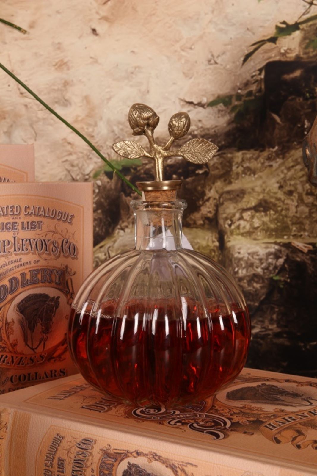 Bouteille Château Baroque avec bouchon en laiton