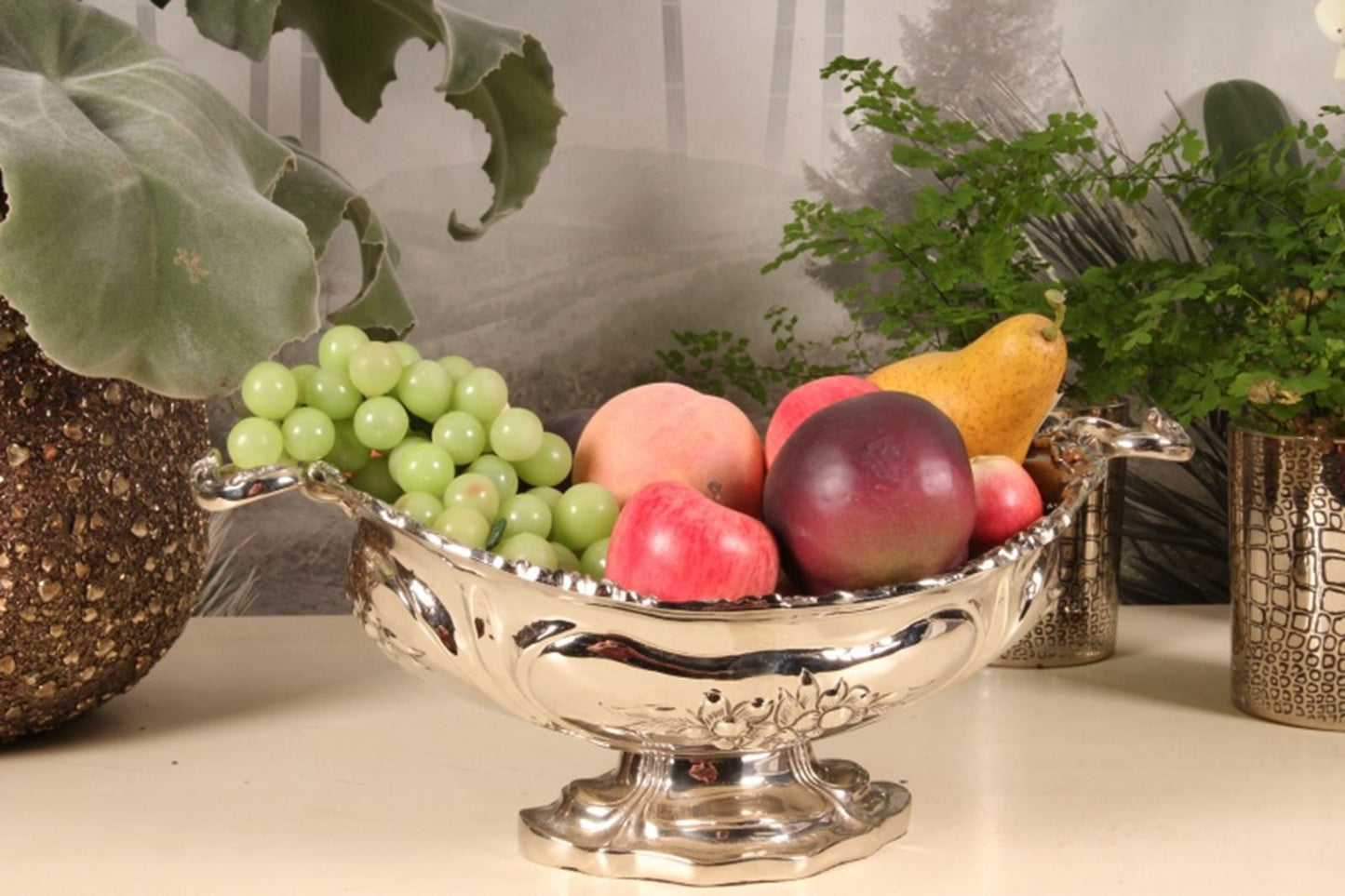 Coupe décoratif en laiton argenté avec poignées