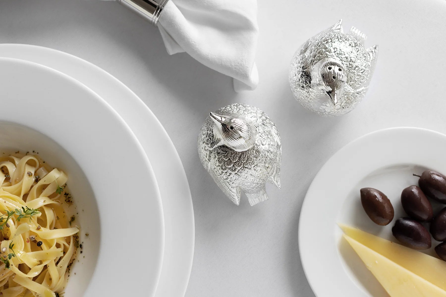 Salier et poivrier oiseaux - Spatzen