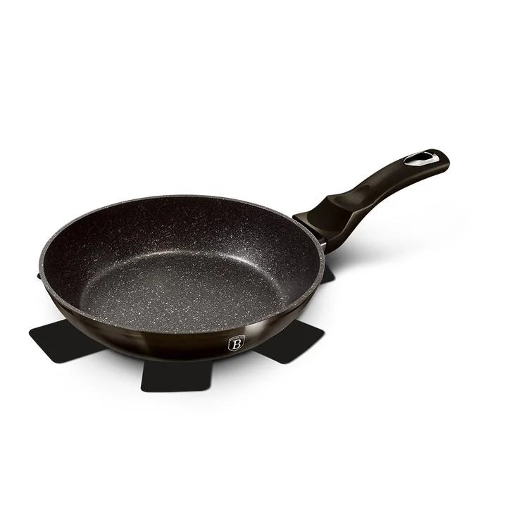 Shiny black poêle 28cm - Maison porcel  | Porcelaine