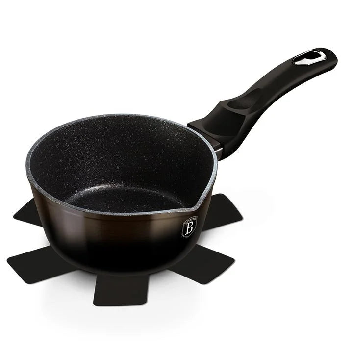 Shiny black casserole 16cm - Maison porcel  | Porcelaine