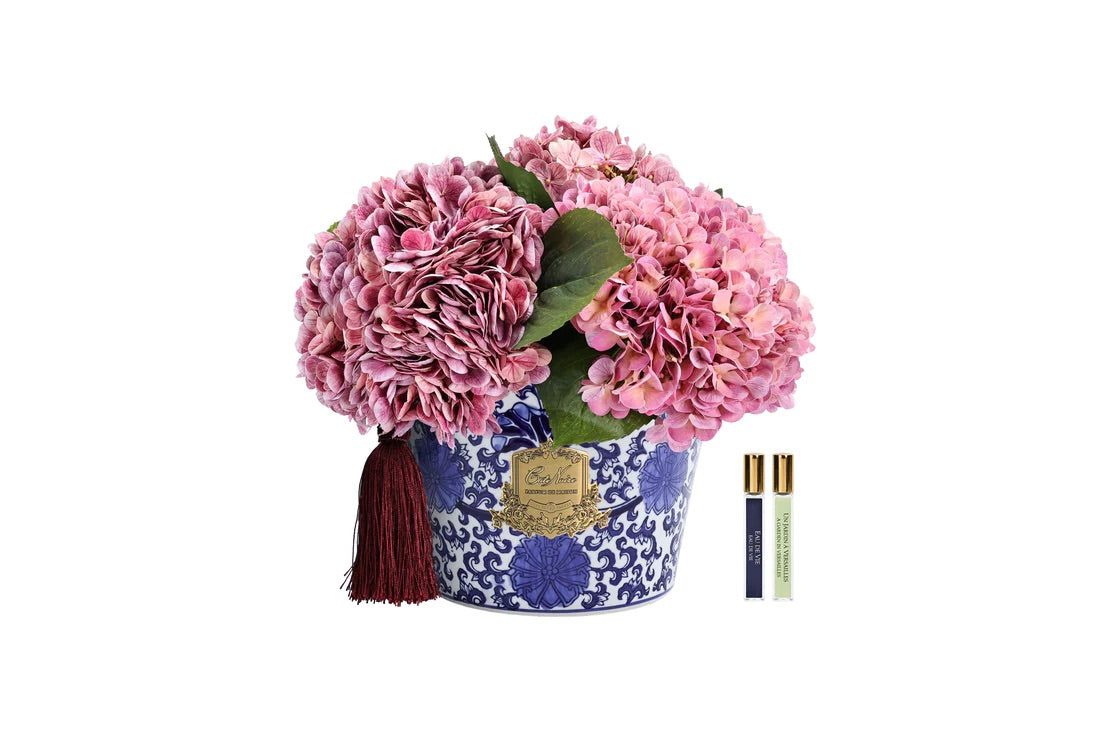 Bouquet of pink hydrangeas - oriental vase