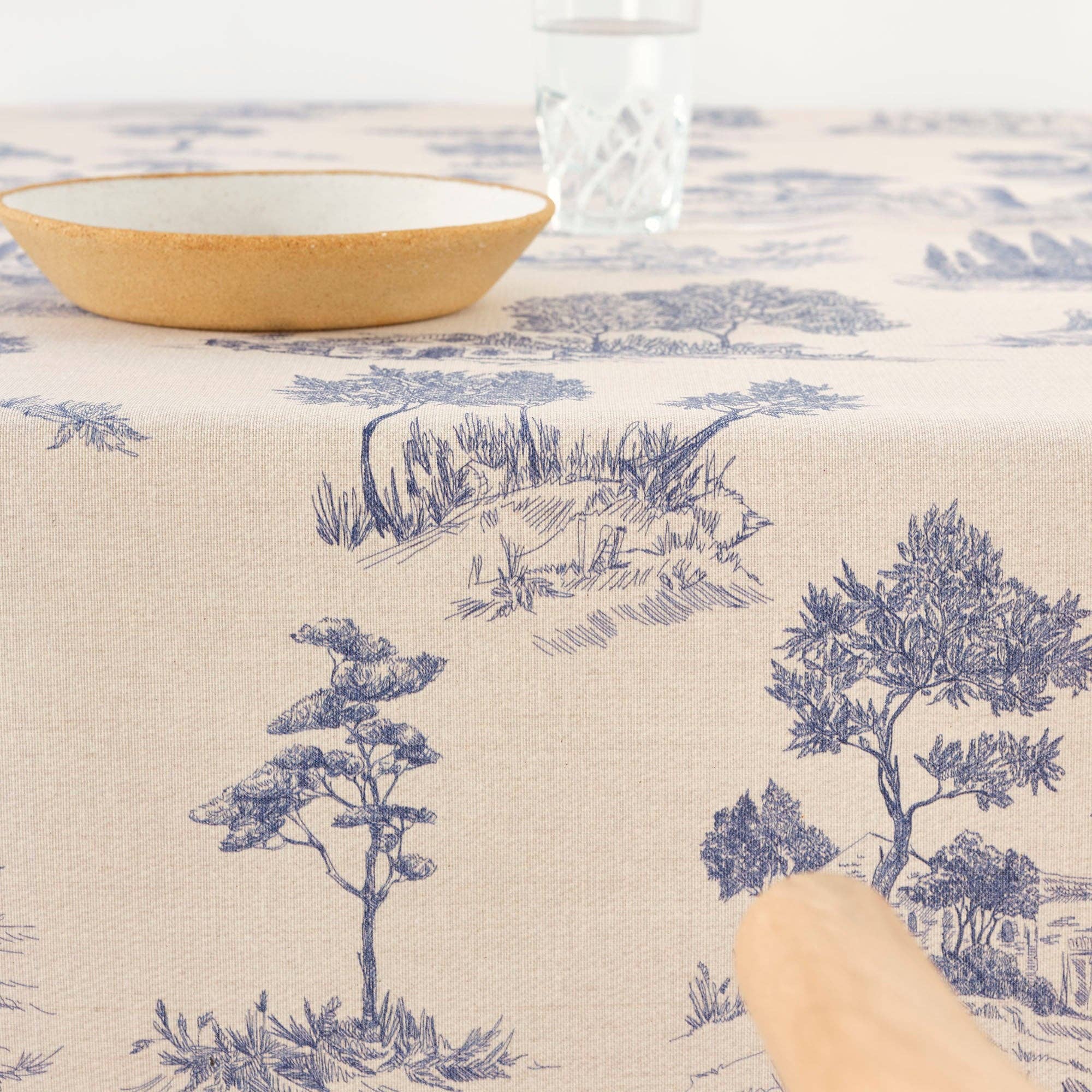 Nappe Toile de jouy bleu résistante aux taches 200x140