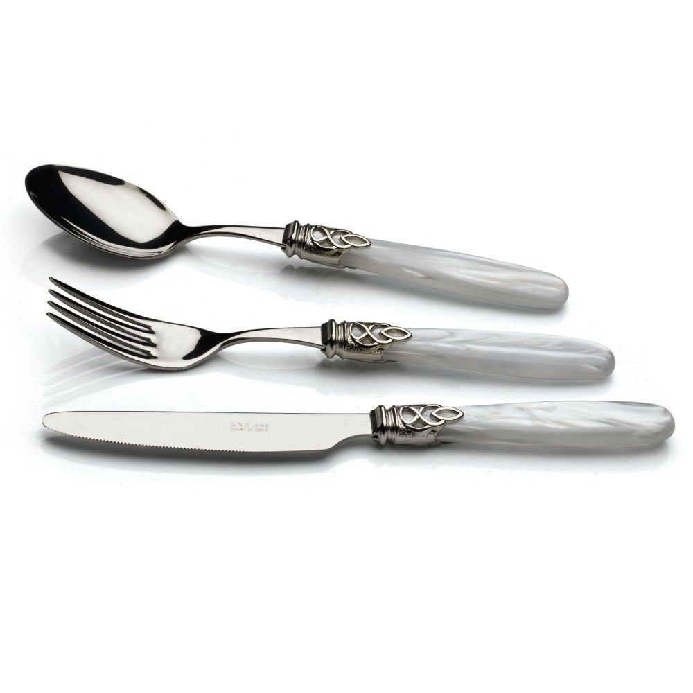 Ménagère Lisa argent et blanc pour une table élégante et raffinée